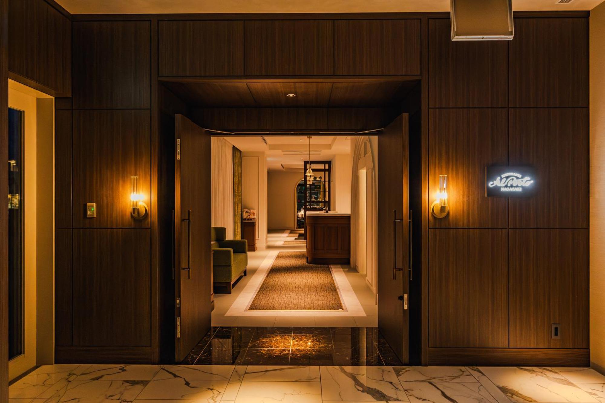 Stadium City Hotel Nagasaki Bagian luar foto