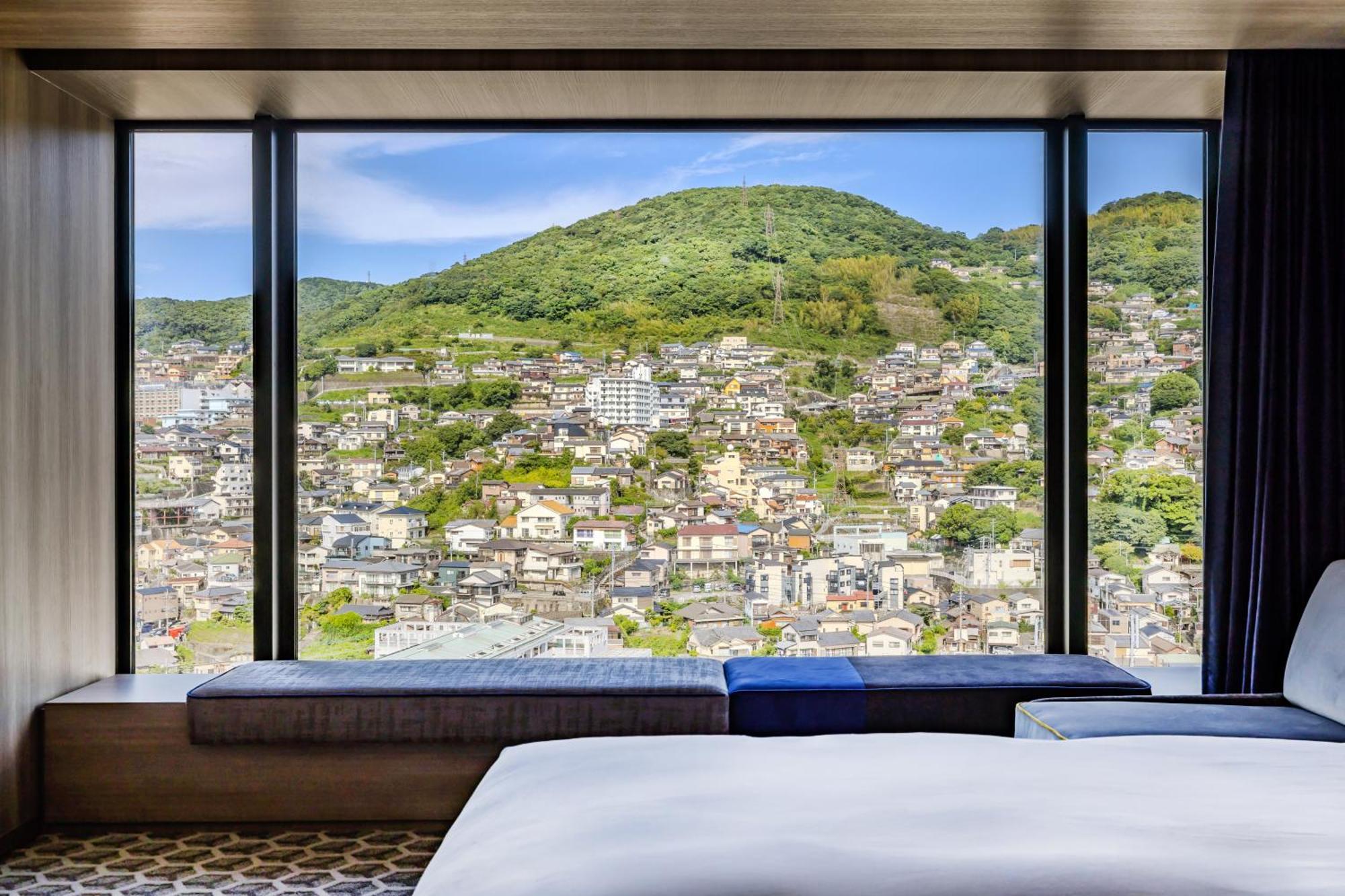 Stadium City Hotel Nagasaki Bagian luar foto